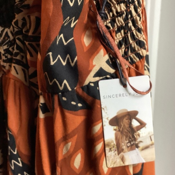 Sincerely Jules NWT Jumpsuit S Wide Leg Halter Cruise Resort Palm Neutral Safari - Picture 8 of 9